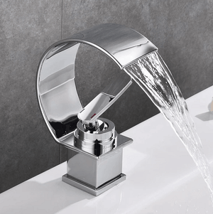 Blackwood - Waterfall Single Handle Faucet | Bright & Plus.