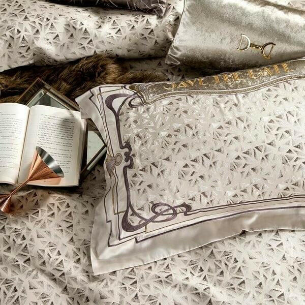 Venora Luxury Jacquard Duvet Cover Set | Bright & Plus.